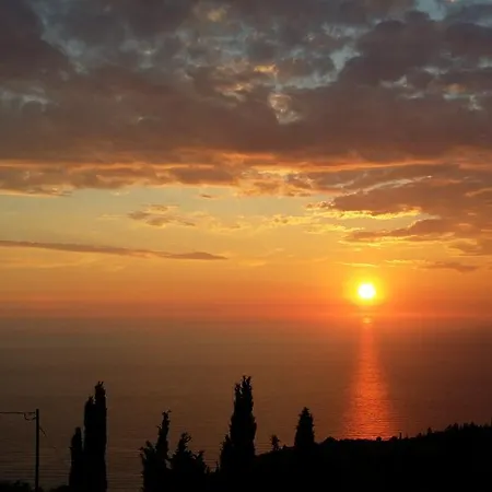 Amalia شقة Exanthia