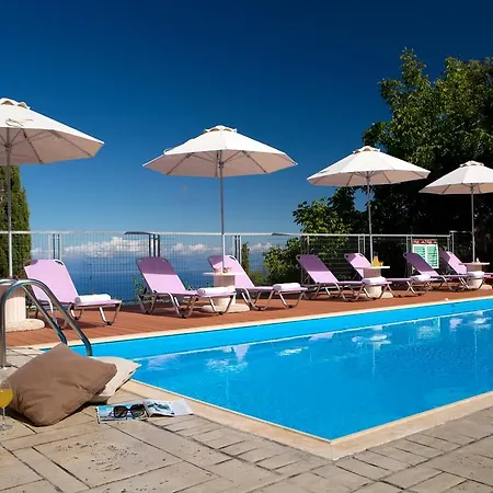 Amalia شقة Exanthia